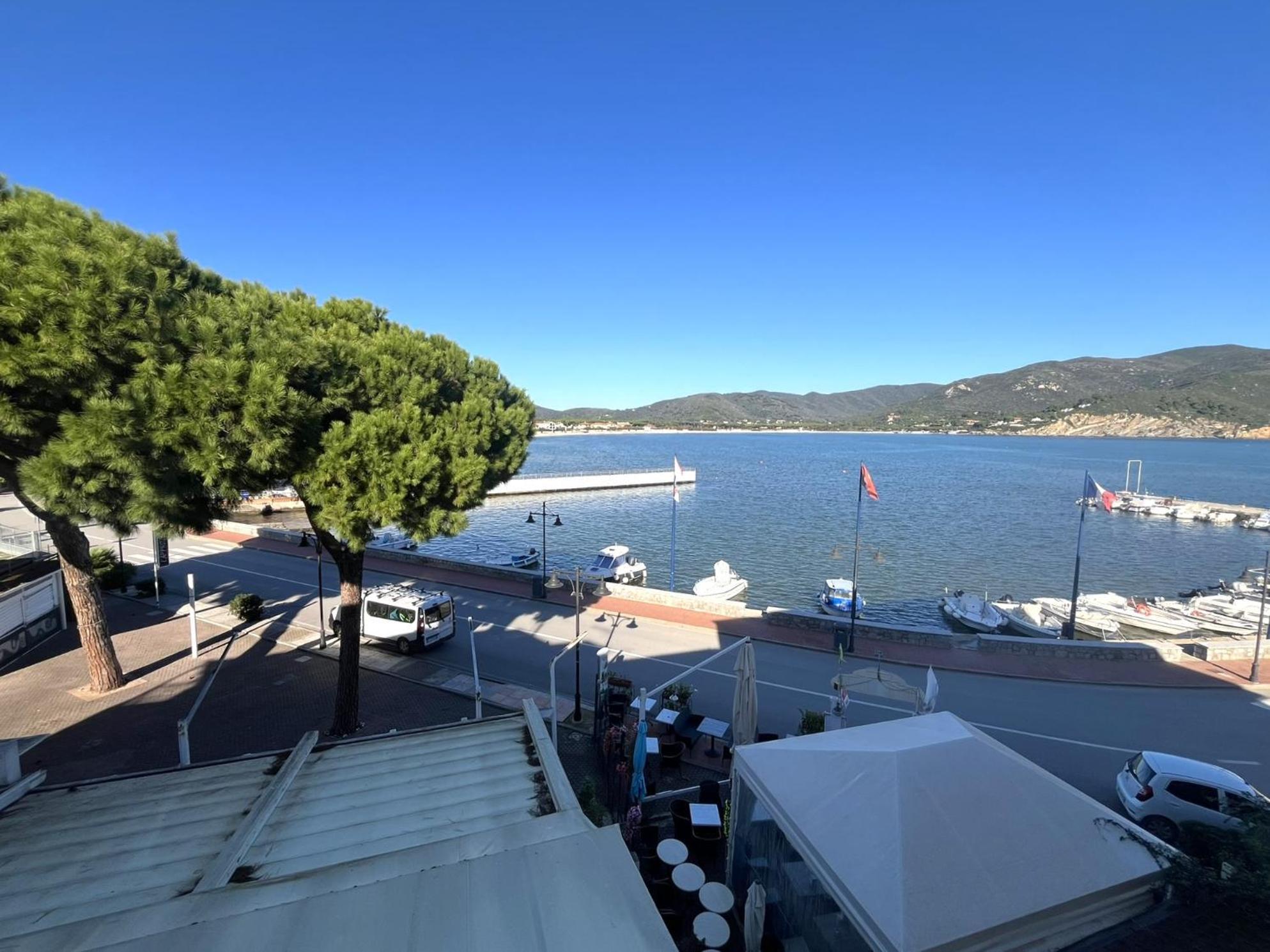 Lungomare Seafront - Goelba